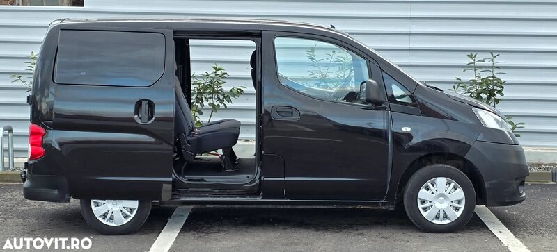 Nissan NV200